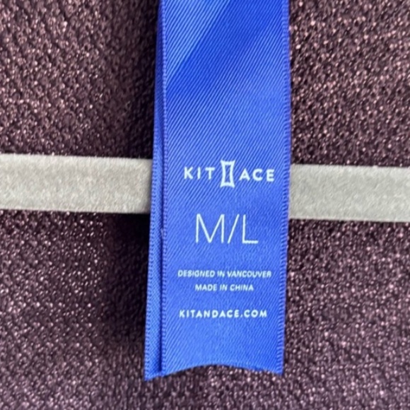 Kit and Ace Knit Cardigan M/L NWOT - Picture 2 of 5